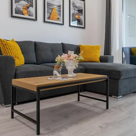 Mohost Zen - Panoramic Mountain View Retreat Brasov